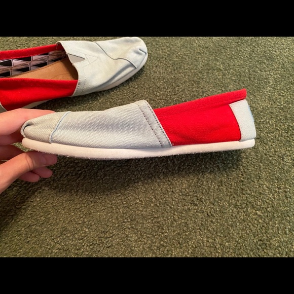 Ohio State Size 7 Toms - Picture 6 of 8